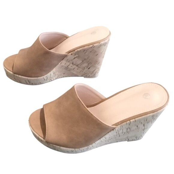 Gloryinterest Size 5.5 Platform Sandals Mules Slipper Style Tan 4.3” Wedges - Picture 4 of 7